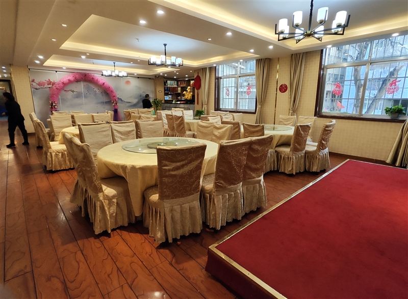 青峰酒店餐饮部